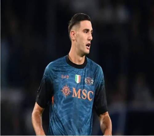 席挽回败局,曼城迈向足,总杯决赛有,星空体育,StarSky,星空体育网址,星空app,星空官网,星空集团